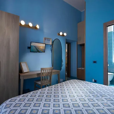 Casina Lambis-3
